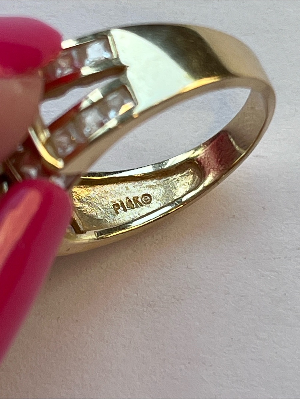 Beautiful 14K Gold CZ Ring - Picture 2 of 14